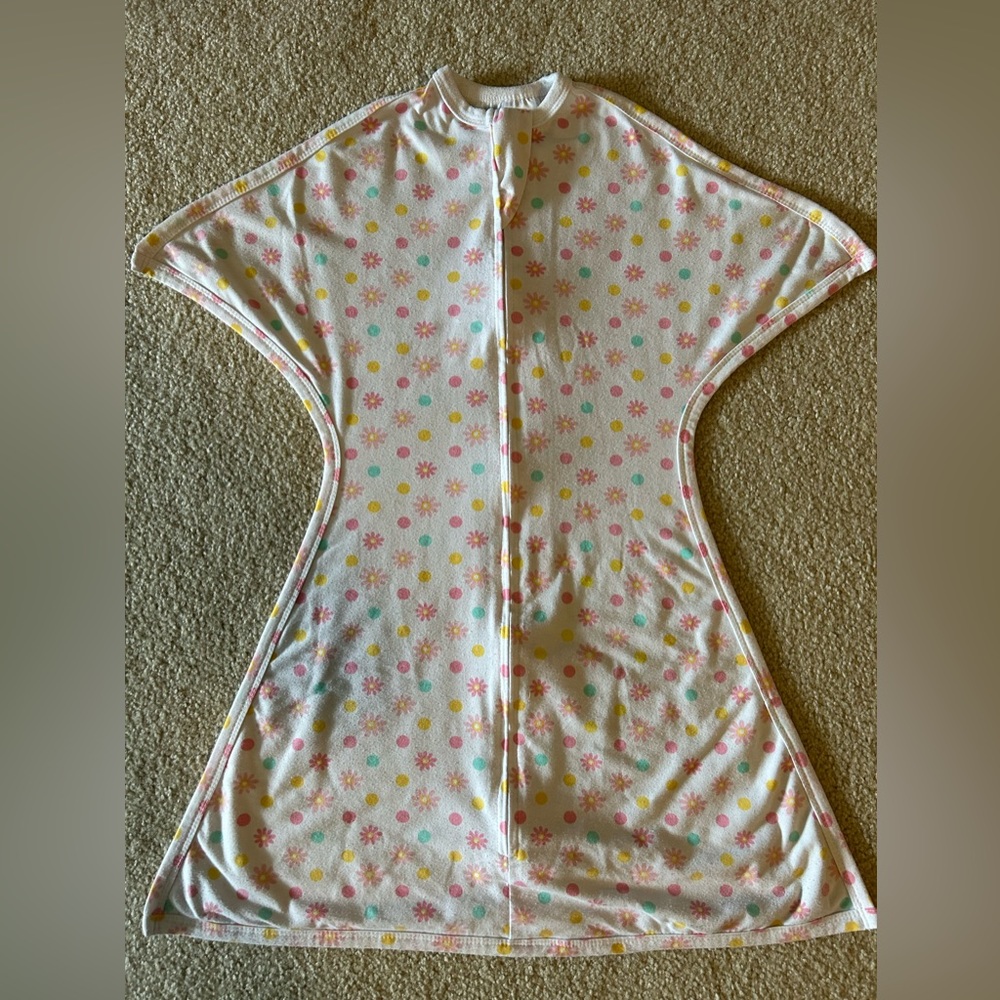 Zipadee-Zip sleep sack!! Size Small (4-8mos.)